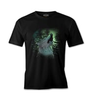 Wolf Howling in a Green Light Forest Siyah Erkek Tshirt