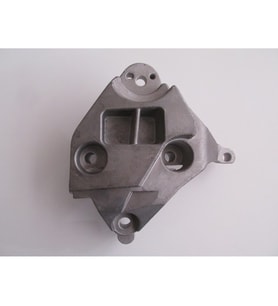 RENAULT CLIO- 2- HB- 98/01; MOTOR ÜST BAĞLANTI KULAĞI (TAKOZ) (ALÜMİNYUM) 8200101849 1426-7521