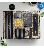 Kişiye Özel 500 ML Dereceli Termos & Avon Black Suede Erkek Parfüm & Gümüş Renk Detaylı Siyah Tükenmez Kalem & Siyah Mat Kupa & Siyah Anahtarlık Hediye Seti