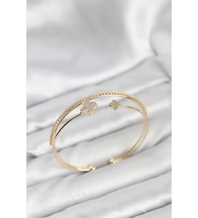 Yonca Model Pirinç Gold Renk Kadın Bileklik - TJ-BB8259