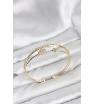 Yonca Model Pirinç Gold Renk Kadın Bileklik - TJ-BB8259