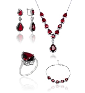 Yakut Taşlı Damla Model 925 Ayar Gümüş Dörtlü Set 201023087