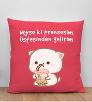 BK Gift Neyse Ki Prensesim Tasarımlı Kırmızı Kırlent Yastık, Arkadaşa Hediye, Ev Dekorasyonu, Ev Hediyesi-1