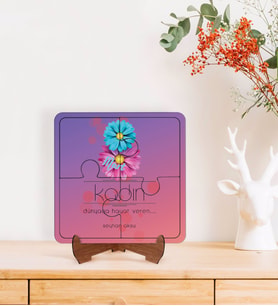 BK Gift Kişiye Özel İsimli Kadınlar Günü Tasarımlı Ahşap Standlı Puzzle Çerçeve-9