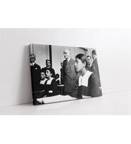 Atatürk Okulda Öğrenciler İle