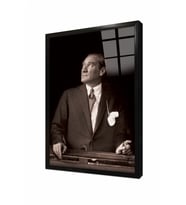 Tablosan İstikbal Göklerdedir Atatürk Portresi Çerçeveli Cam Tablo