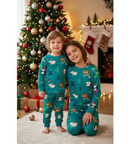 Çocuk Unisex Yılbaşı Desenli Pijama Takımı Kız Erkek Yeşil & Kırmızı 2’li Alt Üst Takım Ak3501