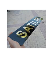 Satılık Dekor Plakalık - Pleksi 1 Ad. - 52 x 11 cm - Tüm Araçlara Uyumlu