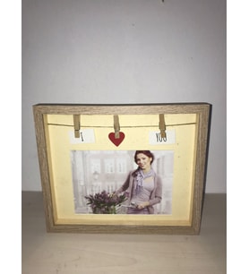 Ahşap I Love You Mandallı Camlı Fotoğraf Çerçevesi 25x21 cm