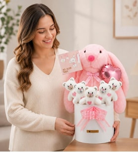 Yenidoğan Kız Bebek Hediyesi – Baby Shower Tavşan Uyku Arkadaşı ve Pembe Peluş Ayıcık Buketi