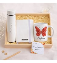 Kişiye Özel Dereçeli Termos Çizgili Defter & Kelebek Kupa Bardak Premium Kutulu Hediye Seti