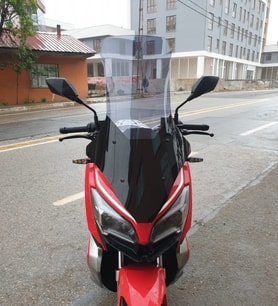 MOTOCAM QJ ATR 250 Ön Cam 2023-2026 Model 78cm Füme Renkli 4mm UZUN
