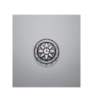 Modern Lotus Desenli Siyah-Gumus Ayna Pleksi Dekoratif Duvar Saati - Sessiz Mekanizma (Gümüş)