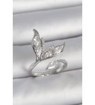 Pirinç Gümüş Renk Zirkon Taşlı Balık Kuyruğu Model Ayarlanabilir Kadın Yüzük