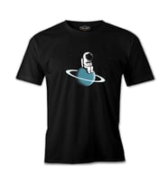 On the Saturn Siyah Erkek Tshirt