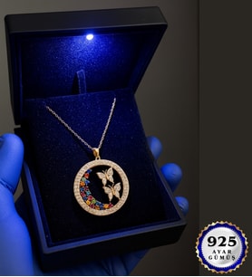 Işıklı Kutusunda Premium 925 Ayar Kelebek Yuvası Tasarımlı Gümüş Kolye