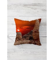 Nemrut Dağı Desenli Çift Tarafı Baskılı Gizli Fermuarlı Yastık Kılıfı Kırlent Koltuk Yastık Kılıfı (Kiremit)