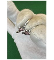 Kadın Gümüş Renk Kalpli Özel Tasarım Sallantılı Küpe (Açık Pembe)