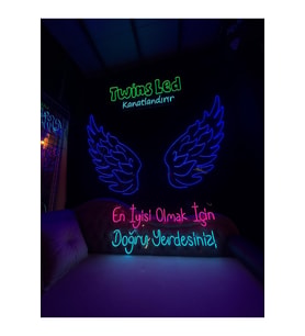 En İyisi Olmak İçin Doğru Yerdesiniz! Yazılı Neon Tabela