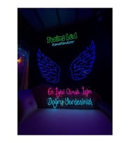 En İyisi Olmak İçin Doğru Yerdesiniz! Yazılı Neon Tabela