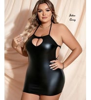 Intive Curvy Büyük Beden Deri Görünümlü Kalp Dekolteli Arkadan Bağlamalı Gecelik (Siyah)