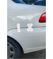 Yara Bandı Oto Araba Sticker İkili Set Düz ve Çapraz Delikli Yarabandı 13 cm Boyunda (Beyaz)