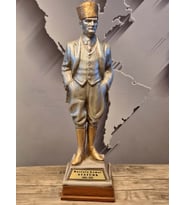 KALPAKLI ATATÜRK BÜSTÜ 40cM