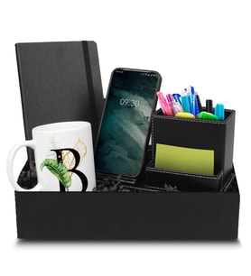 Kişiye Özel Defter & Masaüstü Kalemlik & Kişiye Özel Harf Kupa Hediye Seti