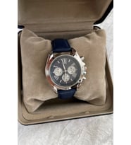 Deri Kordonlu Elegant Kadın Kol Saati Özel Kutusunda Vintage Premium Sınırlı Sayıda Hediyelik Garantili İndirimli Kampanyalı Avantajlı Kuponlu Ucuz Tarz Şık Bileklik Set Tasarım Unisex Çelik Metal Genç Lüks Moda Trend Su Geçirmez SevgiliEşÇift