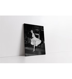 Uçuşan Beyaz Elbiseli Marilyn Monroe Kanvas Tablo