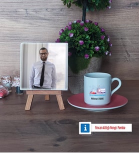 Fen ve Teknoloji Öğretmeni Fotoğraflı Dekoratif Taş, Ahşap Altlıklı Türk Kahvesi Fincanı Hediye (Model 6)