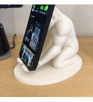 3D Baskı Goril Telefon Tutucu - Kaslı Goril Masaüstü Telefon Standı-Beyaz