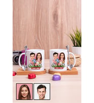 Sevgililere Özel Hediye Bisiklet Temalı Karikatürlü İkili Ahşap Altlıklı Beyaz Kupa Bardak