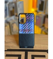 Samsung A13 Uyumlu Piksel Desenli ve Deri Detaylı Premium Stil Kılıf (Siyah)