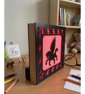 Dekoratif Pegasus Temalı Ahşap LED Gece Lambası
