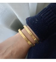 Lente Aksesuar Son Trend Çelik Kelepçe - Desenli Trend Çelik Bileklik (Gold)