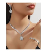 Gümüş Kaplama Beyaz Kolye Küpe Ve Bileklik Seti 3'lü Set Davet Düğün Nişan Abiye renkv01, one size (Beyaz - Gümüş)