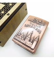 Wings İsme Özel İstanbul Kabartmalı Bakır Gazlı Metal Çakmak  Ahşap Hediyelik Kutusunda