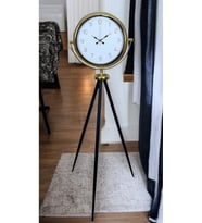 Gold Premium Dekoratif Tripod Ayaklı Saat (Standart)