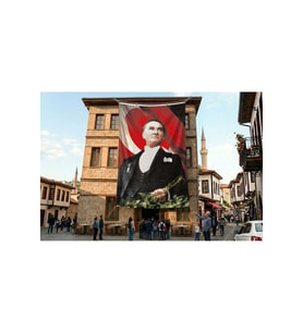 Mustafa Kemal Atatürk Altın İmzalı Poster Bayrak Premium Raşel Kumaş ATA14