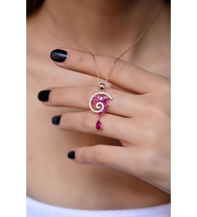 925 Ayar Gümüş Rose Kaplama Girdap Tasarım Kolye
