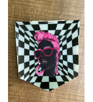 13X12 CM KARELİ PEMBE SAÇLI ÇILGIN KIZ ARMA YAMA DİKİŞ ÇANTA AKSESUARI