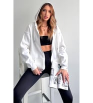 Beyaz Fermuarlı Kapüşonlu Sweatshirt