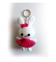 Maskot Elbiseli Tavşan Amigurumi Organik Anahtarlık Oyuncak