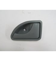 1993-1998 Renault Twingo Ön Kapı İç Açma Kolu Sağ Gri Pütürlü (Tw) (Adet) (Oem No:8200259377)