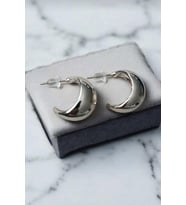 Kadın Vip Seri Ay Model Küpe zrk00589