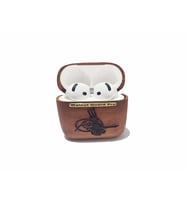 Kişiye Özel Ahşap Airpods 4.Nesil Osmanlı Tuğrası Lazer Baskı- Ahşap Airpods 4.Nesil Kılıf (Açık Ceviz)