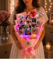 Happy Birthday Tasarımlı Led Işıklı Kişiye Özel 12 Fotoğraflı Şık Anı Buketi- 5 Farklı Tasarım Seçeneği-