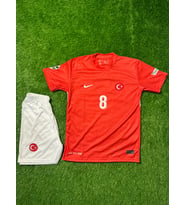 Türkiye Milli Takım ARDA GÜLER Çocuk Yeni Sezon Futbol Forması Çorap Bileklik Hediyeli 4'lü Set (Kırmızı)