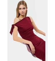 Vücuda Oturan Maxi Elbise Tek Omuz Asimetrik Yaka Polyester Kumaş Rahat Kullanım
